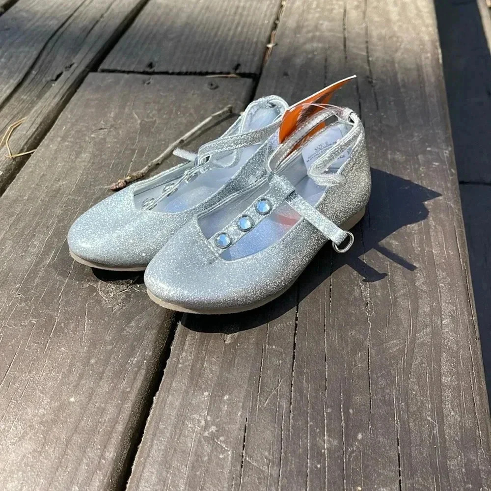 NWT Gymboree silver girls Mary Jane shoes size 6
